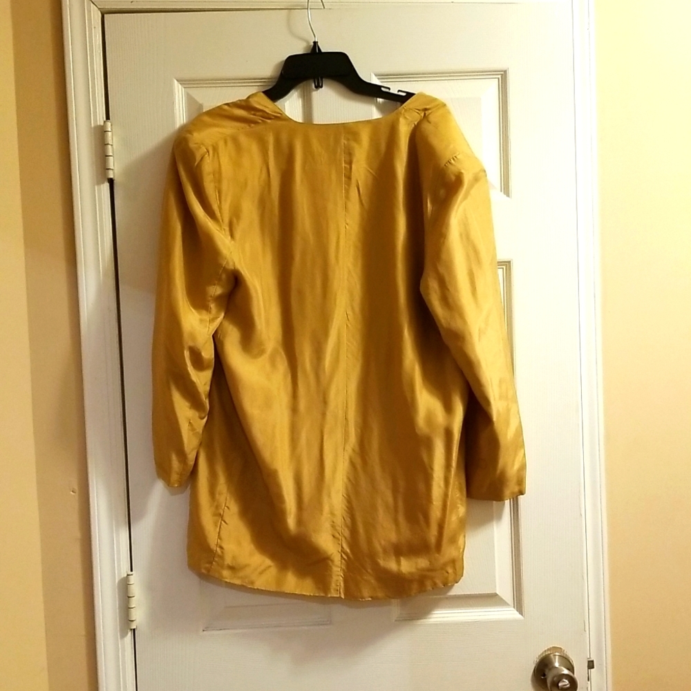 Woman's Express Blazer - Picture 3 of 8